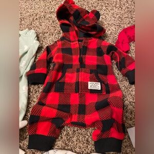 Bundle of Newborn Baby Boy cloths w a snug sak/onesies/2/3pr socks/feet jumper